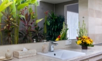 Bathroom with Flower Pot - Esha Seminyak - Seminyak, Bali