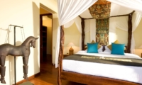 Four Poster Bed - The Longhouse - Jimbaran, Bali