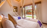 Twin Bedroom with Garden View - Villa Alore - Seminyak, Bali