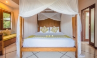 Four Poster Bed - Villa Alore - Seminyak, Bali