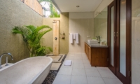 Semi Open Bathroom with Mirror - Villa Alore - Seminyak, Bali