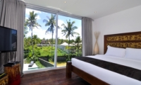 Bedroom with TV - Villa Ashoka - Canggu, Bali