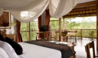 Bedroom and Balcony - Villa Bayad - Ubud, Bali