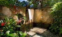 Bathroom with Shower - Villa Bukit Naga - Ubud, Bali