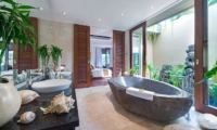 En-Suite Bathroom - Villa Eshara - Seminyak, Bali