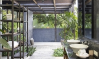 Semi Open His and Hers Bathroom - Villa Levi - Canggu, Bali