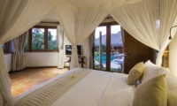 Bedroom with Pool View - Villa Omah Padi - Ubud, Bali