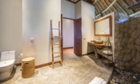 En-Suite Bathroom - Villa Omah Padi - Ubud, Bali
