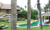 Pool Side Loungers - Villa Palm River - Pererenan, Bali