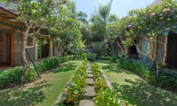 Lawns - Villa Shambala - Seminyak, Bali