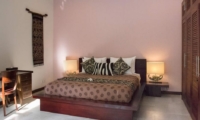 Bedroom with Table Lamps - Villa Suliac - Legian, Bali