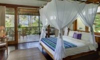 Bedroom and Balcony - Villa Arika - Canggu, Bali