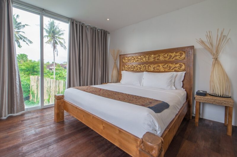 Bedroom with Wooden Floor - Villa Ashoka - Canggu, Bali