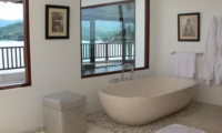 Bathtub with View - Villa Blanca - Candidasa, Bali