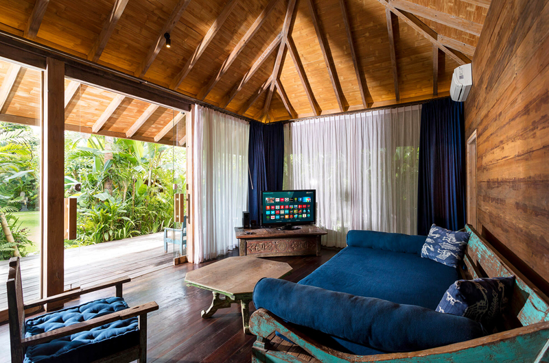 Lounge Room with TV - Villa Hansa - Canggu, Bali