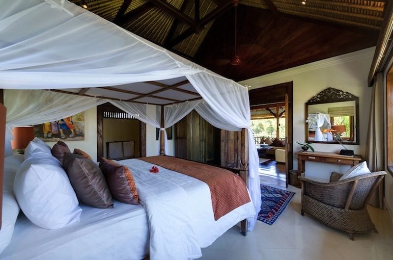 Bedroom with Four Poster Bed - Villa Surya Damai - Umalas, Bali