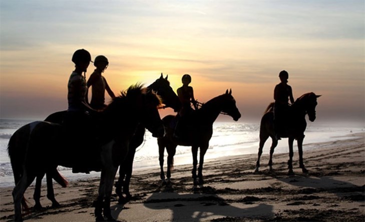 Canngu Horseback Riding On The Beach
