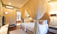 Bedroom with Twin Beds - Akara Villas 3 - Seminyak, Bali