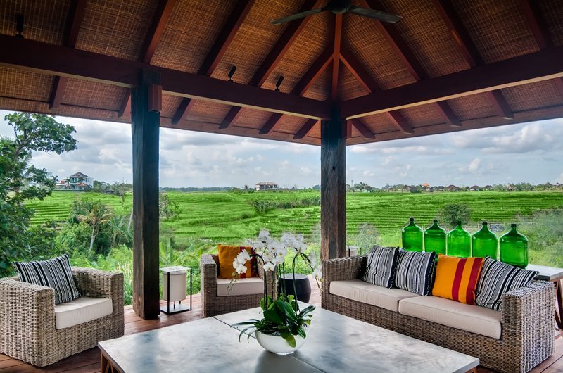 Lounge Area with Outdoor View - Ambalama Villa - Seseh, Bali