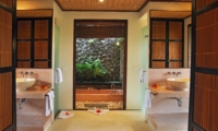 His and Hers Bathroom - Awan Biru Villa - Ubud, Bali