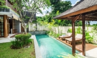 Pool Side Sun Loungers - Bale Gede Villas - Batubelig, Bali