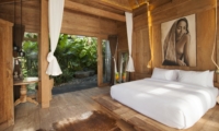 Bedroom with Wooden Floor - Bali Ethnic Villa - Umalas, Bali