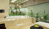 En-Suite Bathroom - Banyan Tree Ungasan - Ungasan, Bali
