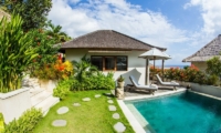 Pool Side Seating Area - Bersantai Villas Villa Sinta - Nusa Lembongan, Bali