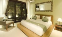 Bedroom with Mirror - Chandra Villas 7 - Seminyak, Bali
