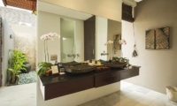 His and Hers Bathroom - Chandra Villas 8 - Seminyak, Bali