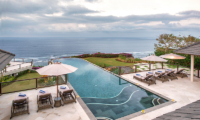 Gardens and Pool - Karang Saujana Estate Villa Baleagung - Ungasan, Bali