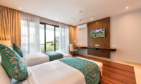 Twin Bedroom with TV - Karang Saujana Estate Villa Baleagung - Ungasan, Bali