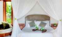 Bedroom with Mosquito Net - Lataliana Villas - Seminyak, Bali