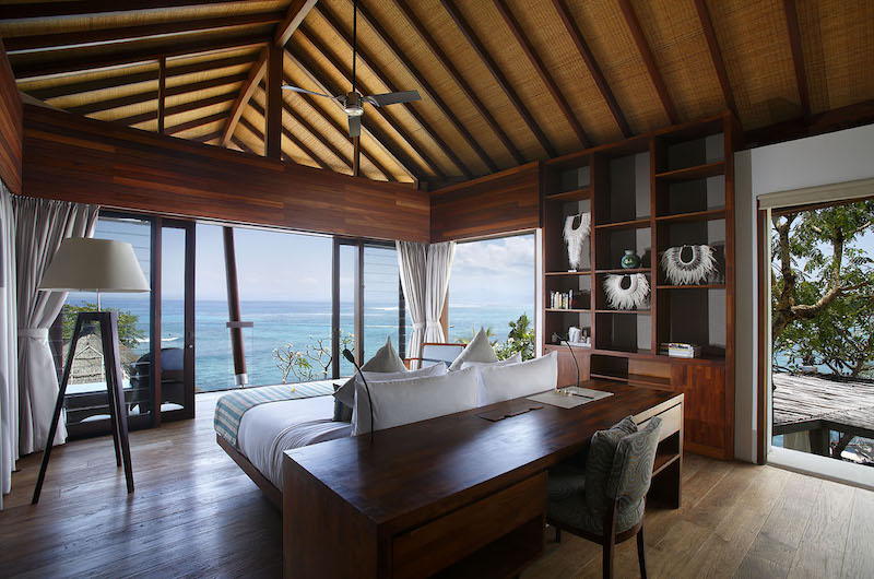 Bedroom with Sea View - Opera Villa - Nusa Lembongan, Bali