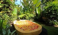Outdoor Bathtub - Own Villa - Umalas, Bali
