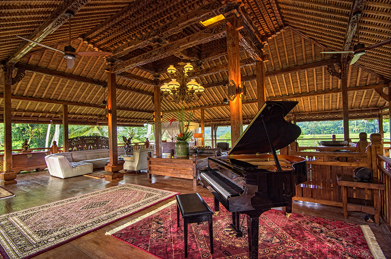 Living Area with Piano - Permata Ayung Royal Winongpati - Ubud, Bali