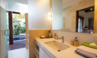 Bathroom with Pool View - Serene Villas Lotus - Seminyak, Bali