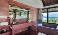 Bathroom with Bathtub - Shalimar Villas - Seseh, Bali