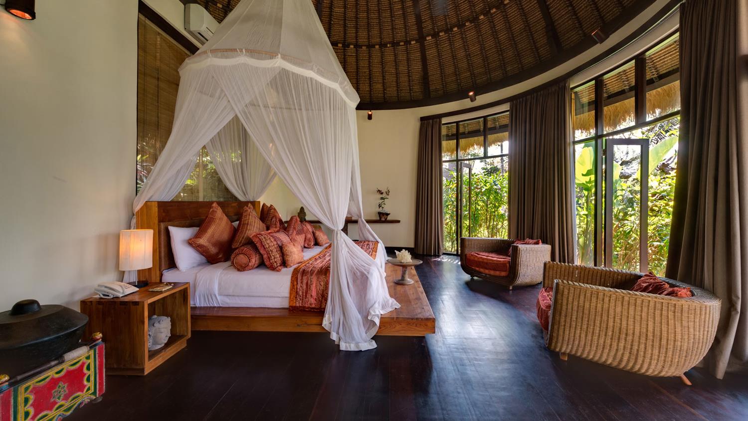 Bedroom with Wooden Floor and Garden View - Taman Ahimsa - Seseh, Bali
