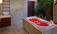 Bathtub with Rose Petals - The Residence - Seminyak, Bali