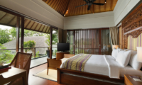 Bedroom with TV - The Shanti Residence - Nusa Dua, Bali