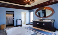 His and Hers Bathroom with Bathtub - The Ungasan Clifftop Resort Santai Sorga - Uluwatu, Bali