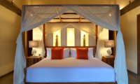 Bedroom with Table Lamps - Umah Jae - Ubud, Bali