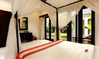 Bedroom with Garden View - Villa Abimanyu II - Seminyak, Bali