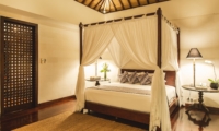 Bedroom with Table Lamps - Villa Alabali - Seminyak, Bali