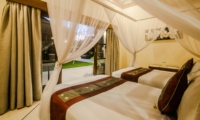 Twin Bedroom with View - Villa Alam - Seminyak, Bali