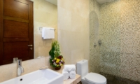 Bathroom with Shower - Villa Amelia - Legian, Bali