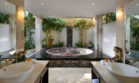 En-Suite Bathroom with Bathtub - Villa Amman Residence - Seminyak, Bali