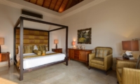 Four Poster Bed - Villa Amman Residence - Seminyak, Bali