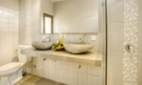 His and Hers Bathroom with Mirror - Villa Arria - Seminyak, Bali
